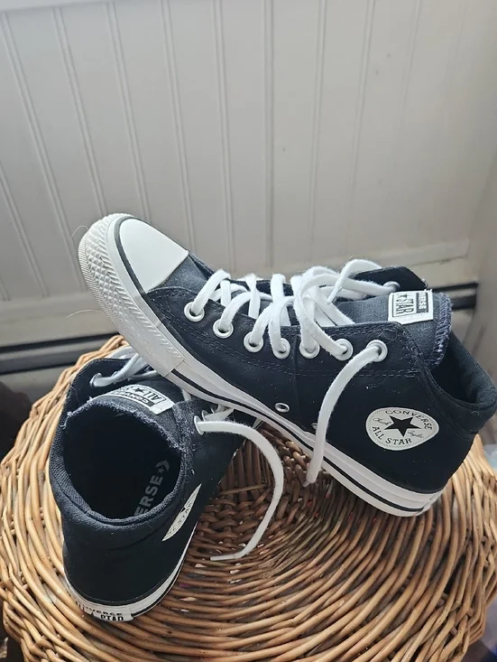 Panda Converse - Picture 1 of 4